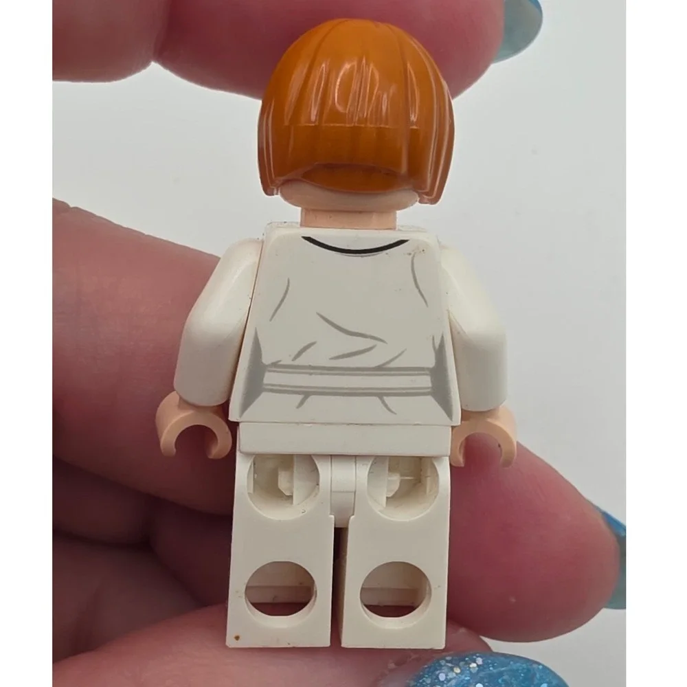 LEGO Minifigure Claire Dearing White Suit Orange Hair Good Jurrasic Park World